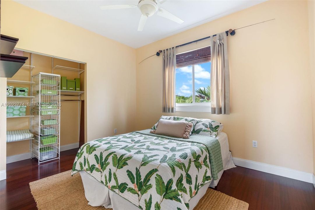 For Sale: $1,565,000 (3 beds, 2 baths, 2169 Square Feet)