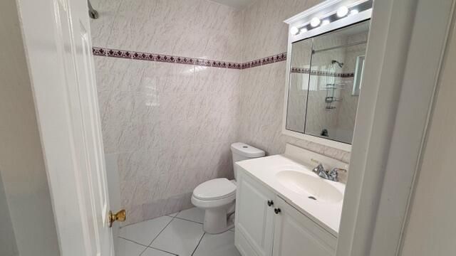 Main Bath