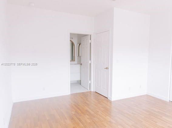 В аренду: $3,100 (2 спален, 2 ванн, 1517 Квадратных фут)