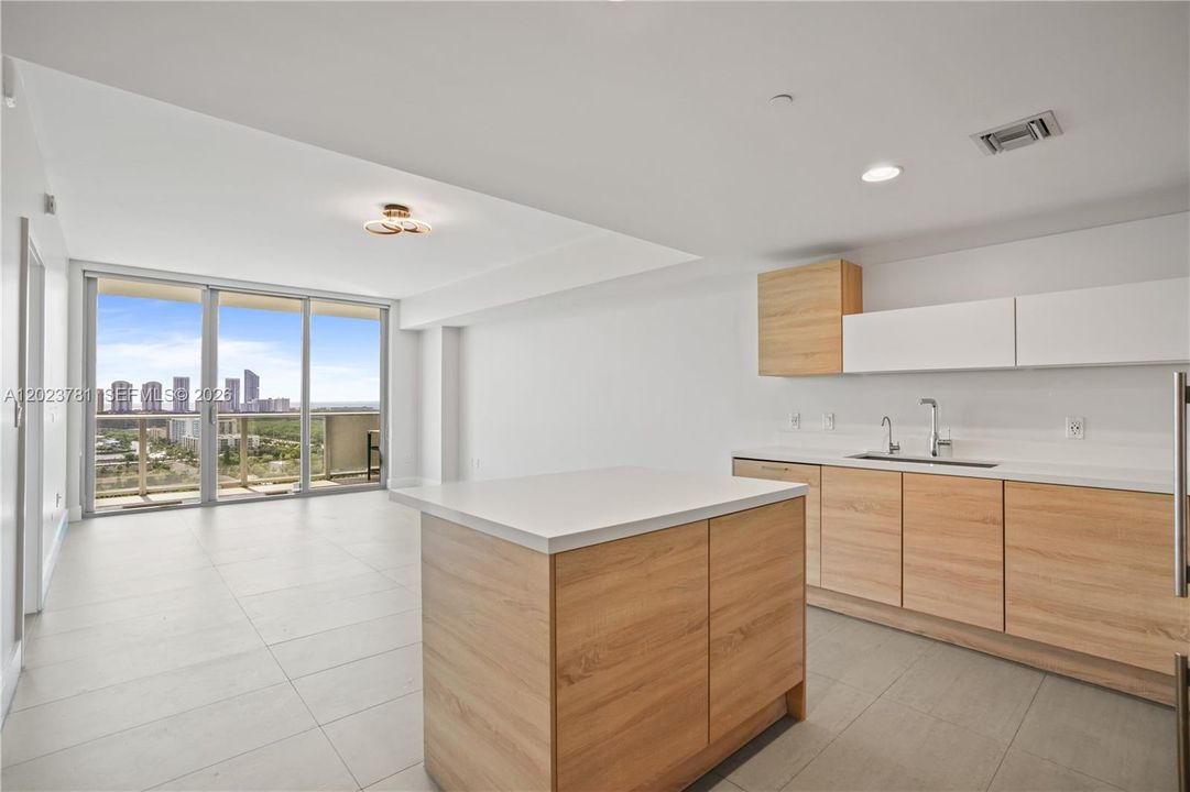Active With Contract: $4,000 (2 beds, 2 baths, 1119 Square Feet)