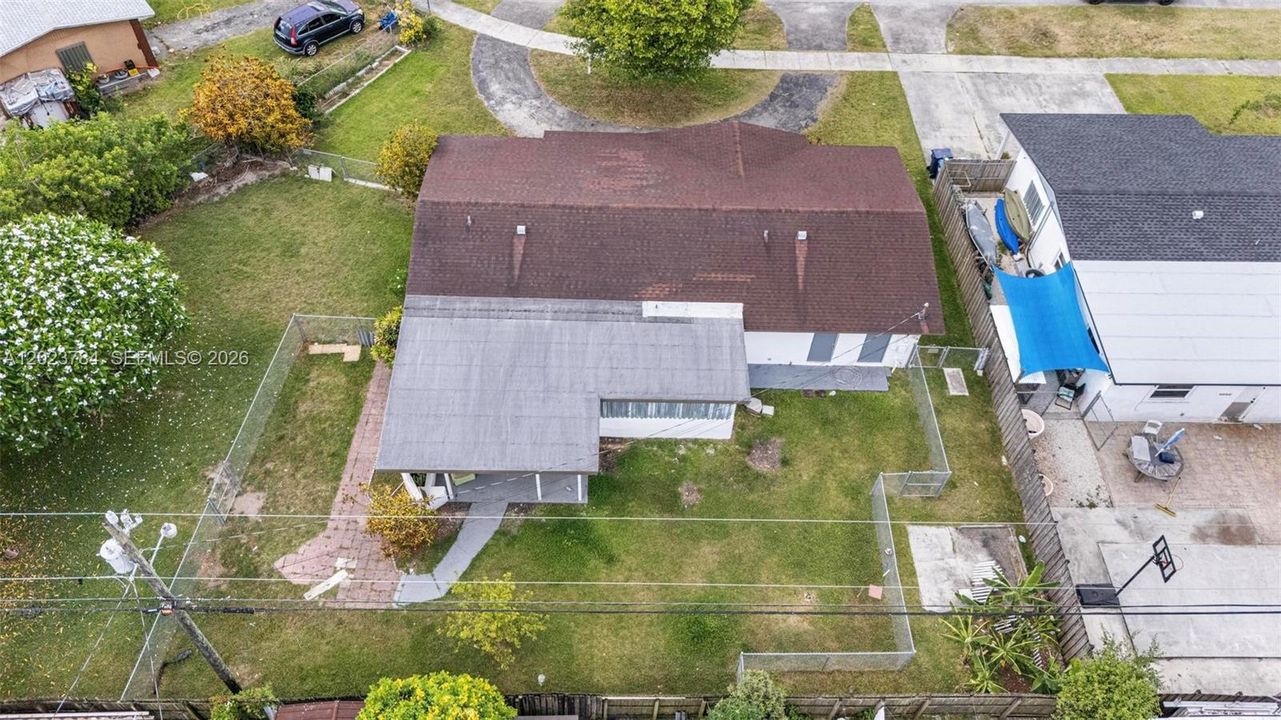 На продажу: $499,997 (4 спален, 2 ванн, 1673 Квадратных фут)