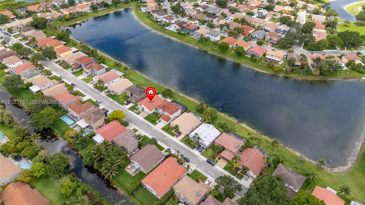 Active With Contract: $779,000 (3 beds, 2 baths, 1876 Square Feet)