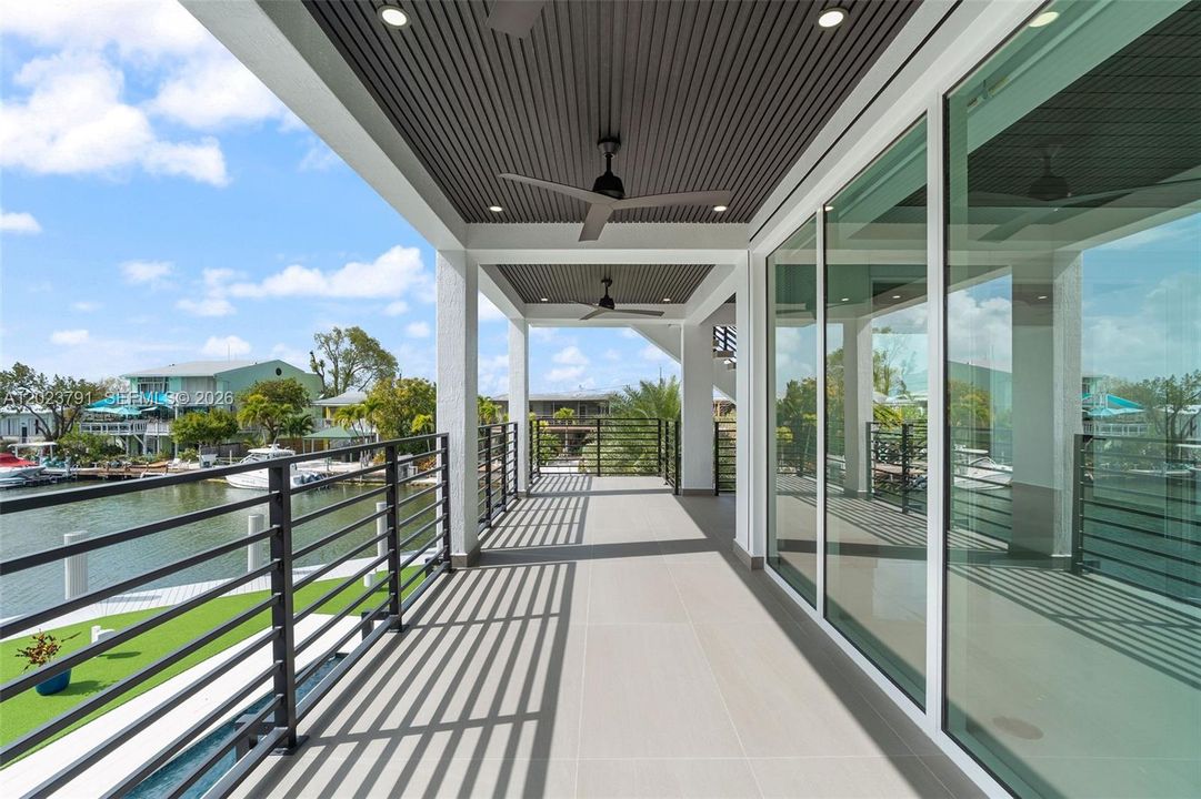 For Sale: $6,600,000 (5 beds, 3 baths, 2752 Square Feet)