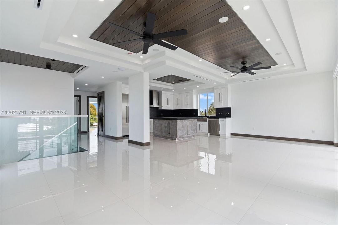 For Sale: $6,600,000 (5 beds, 3 baths, 2752 Square Feet)