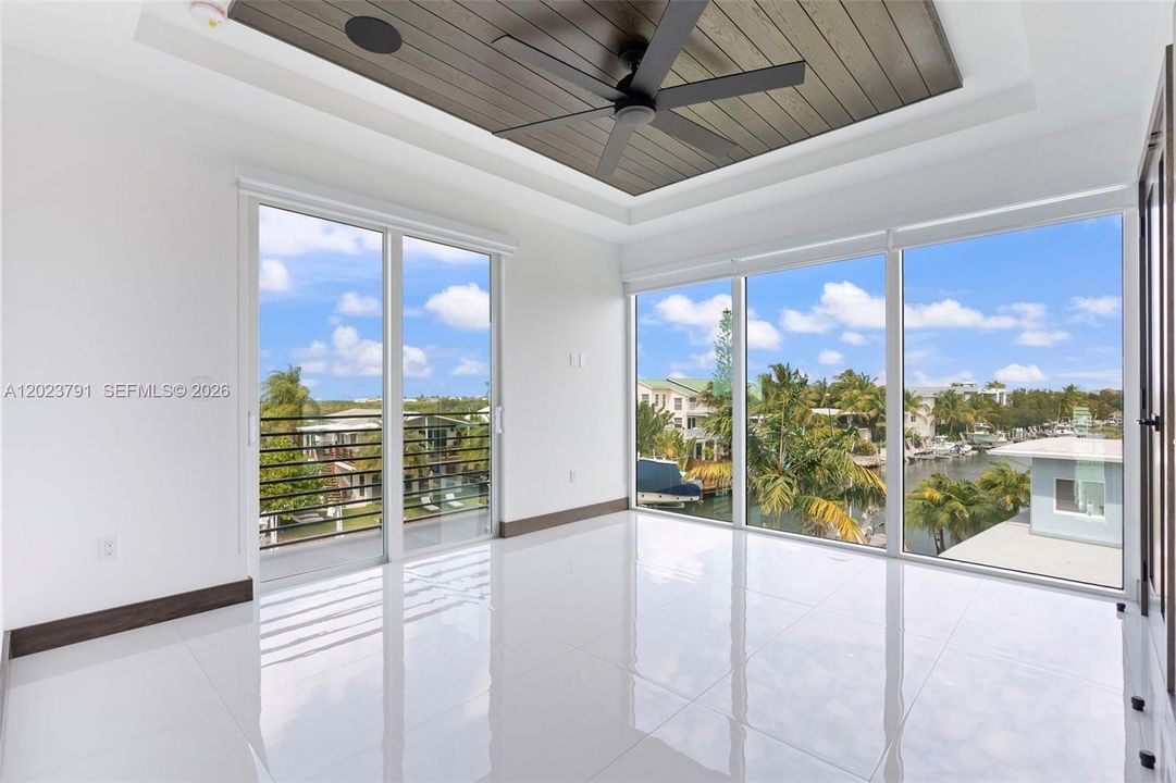 For Sale: $6,600,000 (5 beds, 3 baths, 2752 Square Feet)