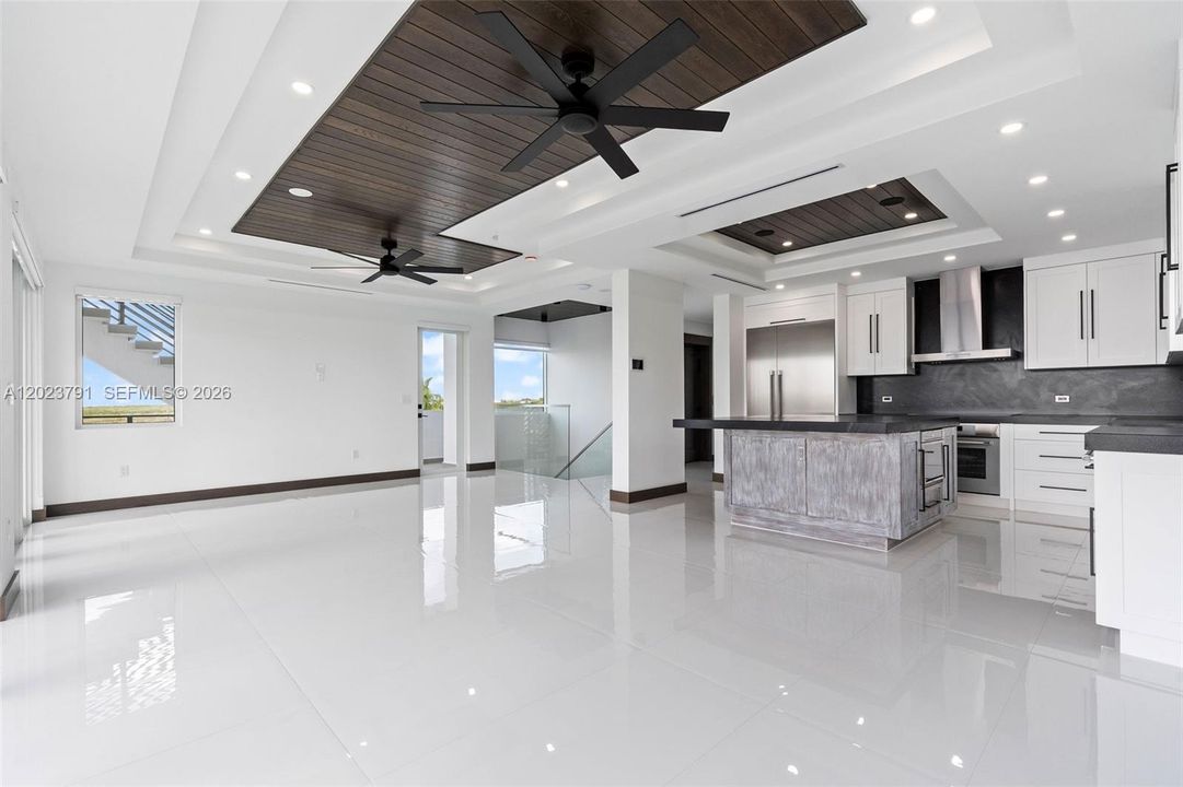 For Sale: $6,600,000 (5 beds, 3 baths, 2752 Square Feet)