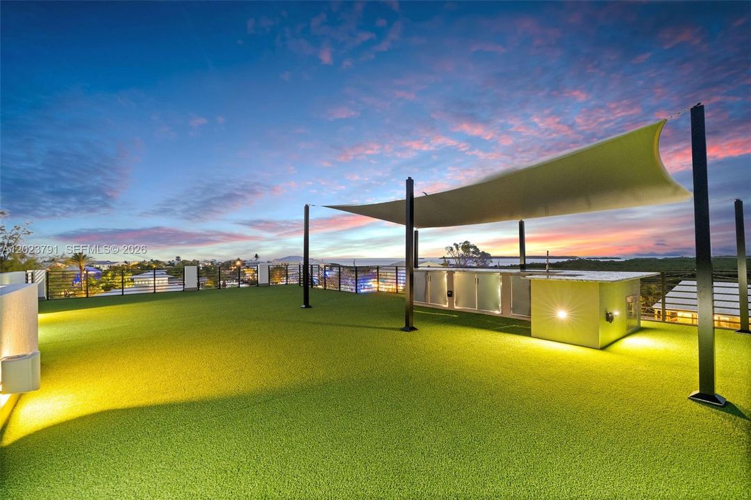 For Sale: $6,600,000 (5 beds, 3 baths, 2752 Square Feet)