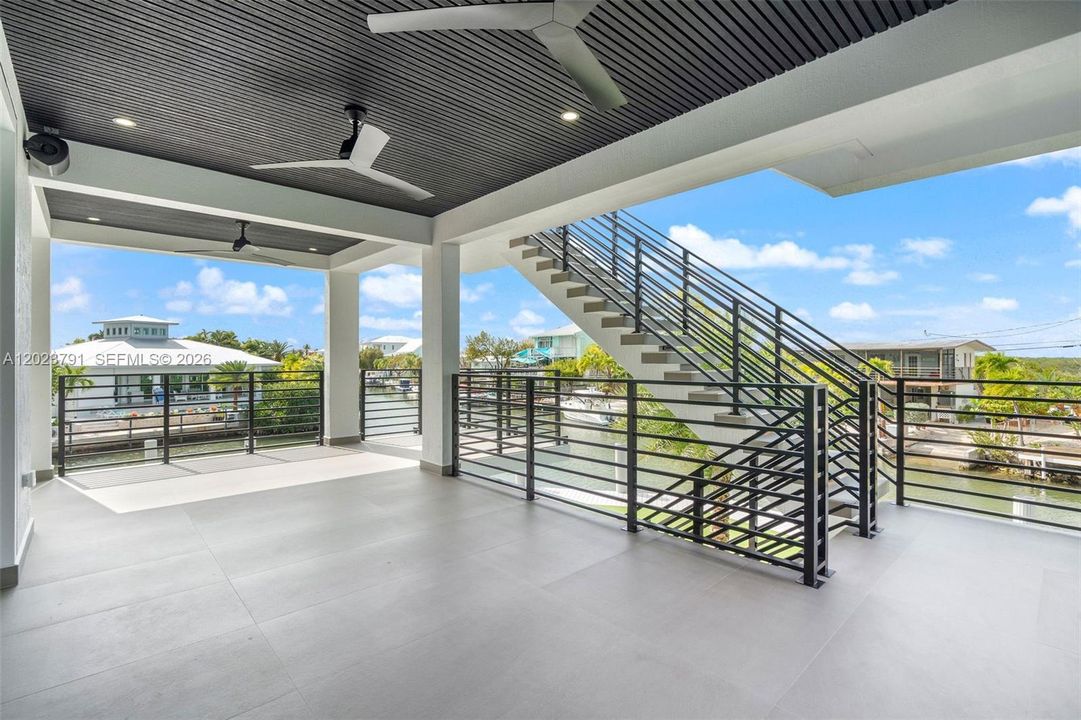 For Sale: $6,600,000 (5 beds, 3 baths, 2752 Square Feet)