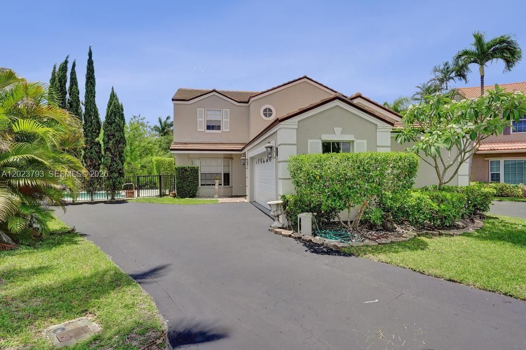 For Rent: $4,100 (4 beds, 2 baths, 2107 Square Feet)
