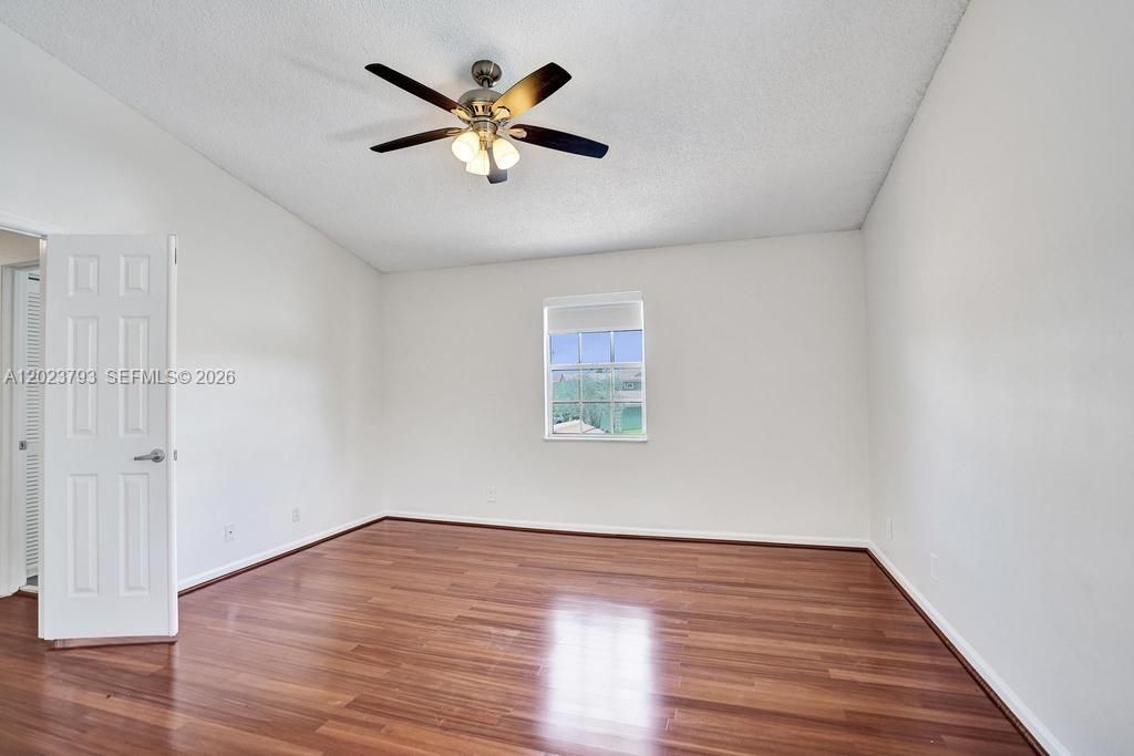 For Rent: $4,100 (4 beds, 2 baths, 2107 Square Feet)