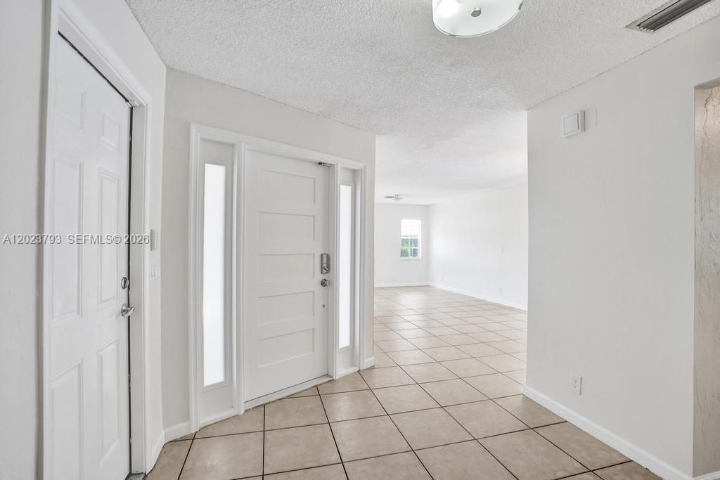 For Rent: $4,100 (4 beds, 2 baths, 2107 Square Feet)