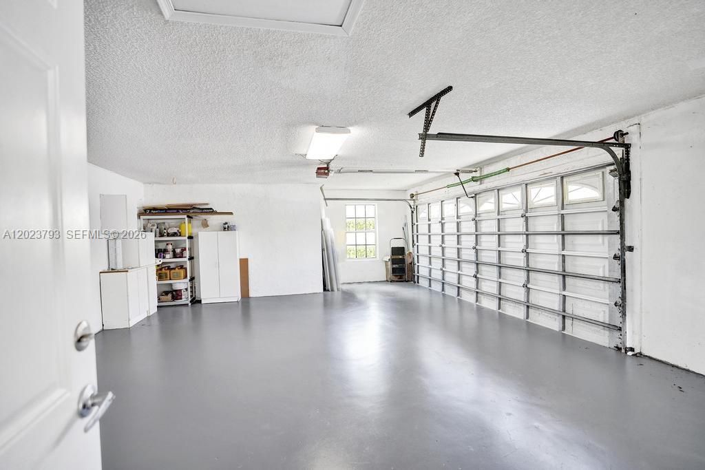 For Rent: $4,100 (4 beds, 2 baths, 2107 Square Feet)