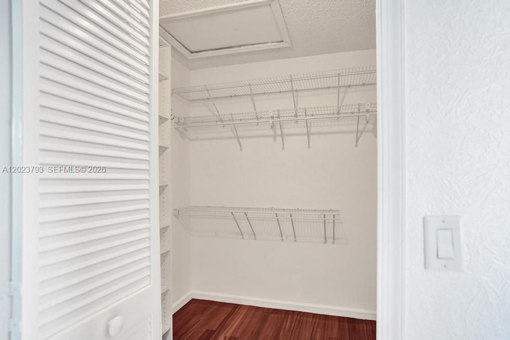 For Rent: $4,100 (4 beds, 2 baths, 2107 Square Feet)