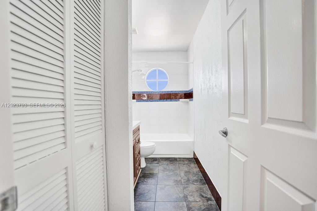 For Rent: $4,100 (4 beds, 2 baths, 2107 Square Feet)