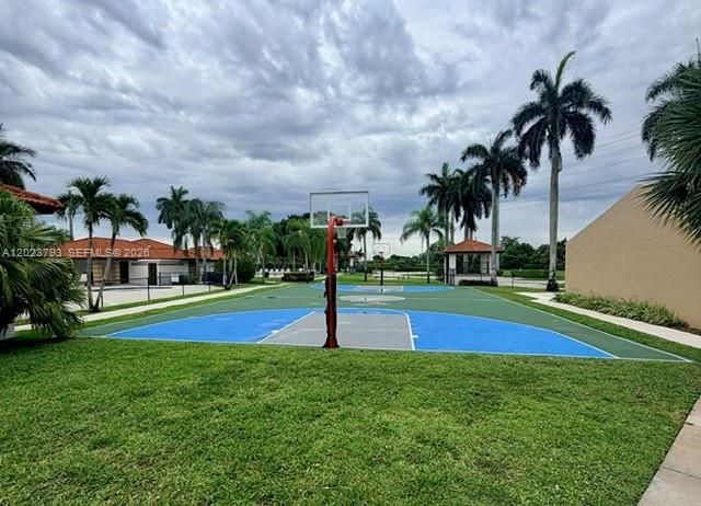 For Rent: $4,100 (4 beds, 2 baths, 2107 Square Feet)
