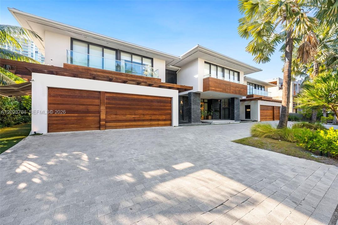 For Sale: $41,995,000 (12 beds, 12 baths, 10802 Square Feet)