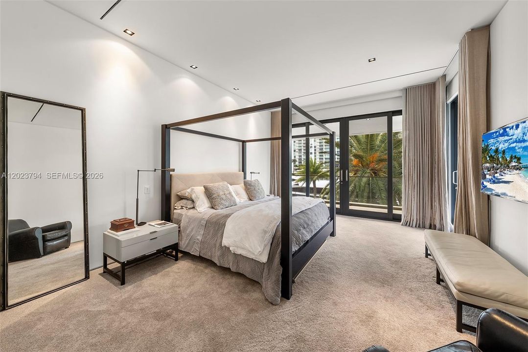 For Sale: $41,995,000 (12 beds, 12 baths, 10802 Square Feet)