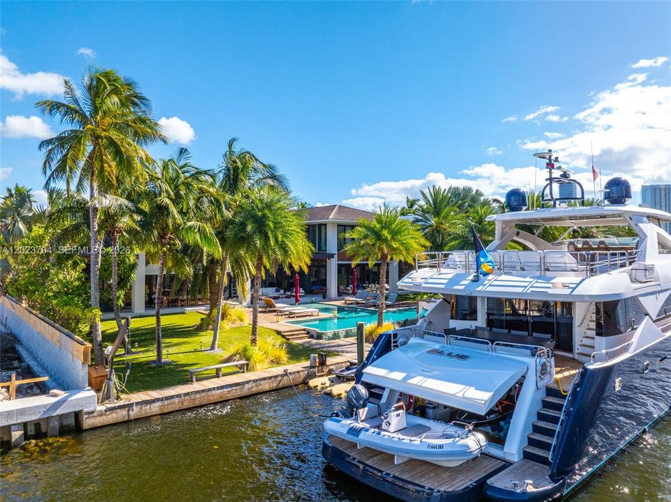 For Sale: $41,995,000 (12 beds, 12 baths, 10802 Square Feet)