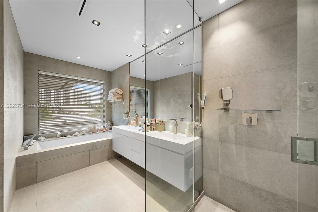 For Sale: $41,995,000 (12 beds, 12 baths, 10802 Square Feet)