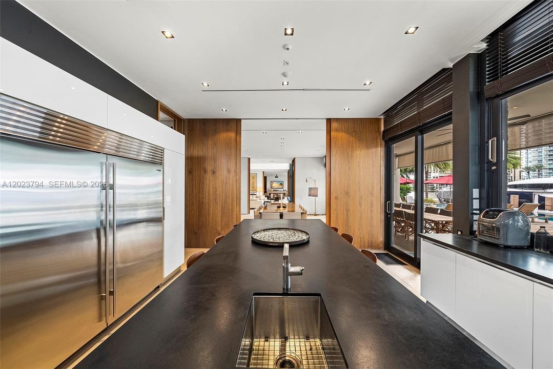 For Sale: $41,995,000 (12 beds, 12 baths, 10802 Square Feet)