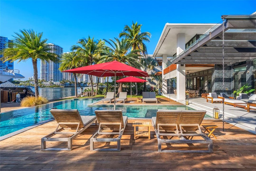 For Sale: $41,995,000 (12 beds, 12 baths, 10802 Square Feet)
