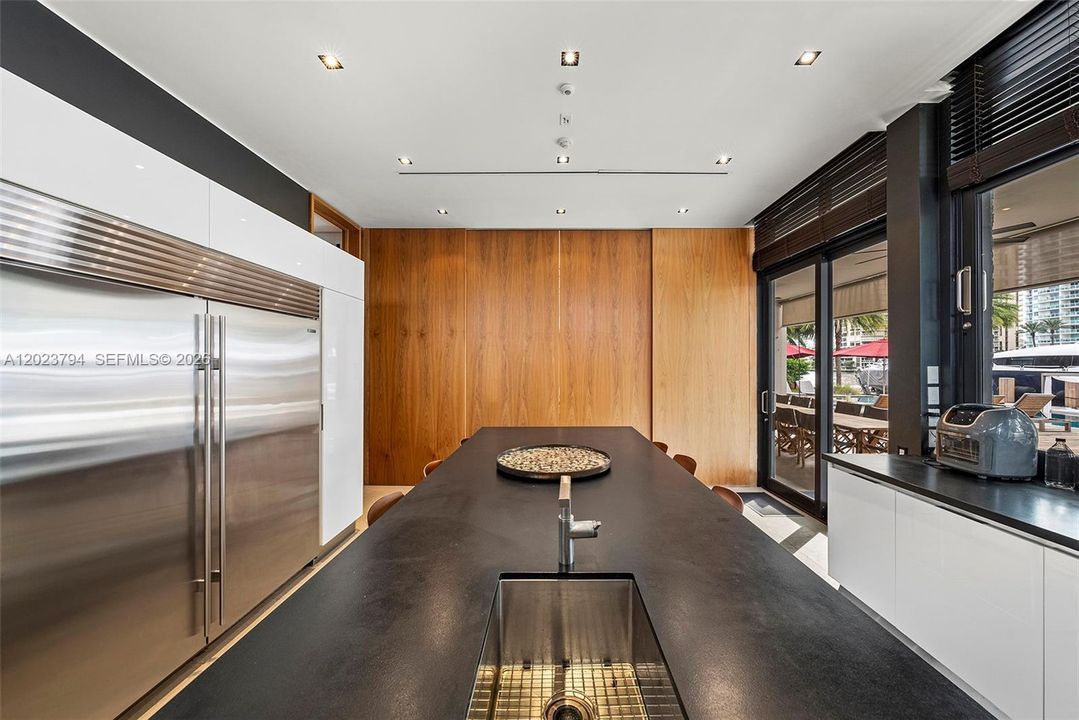 For Sale: $41,995,000 (12 beds, 12 baths, 10802 Square Feet)