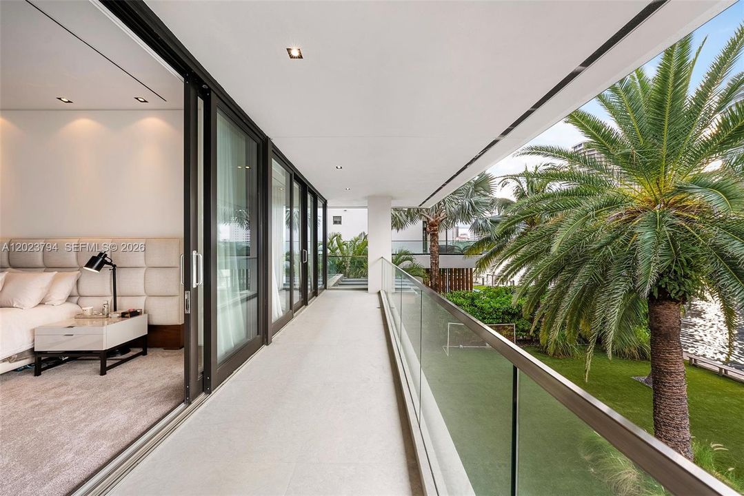 For Sale: $41,995,000 (12 beds, 12 baths, 10802 Square Feet)