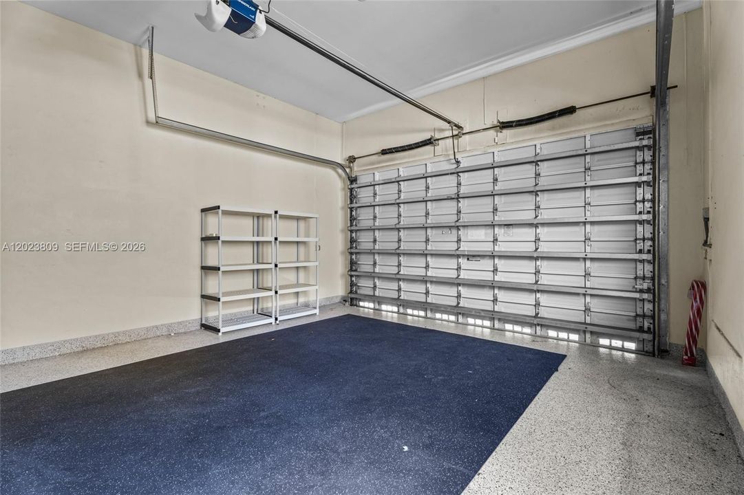 En Renta: $7,800 (4 camas, 3 baños, 2852 Pies cuadrados)