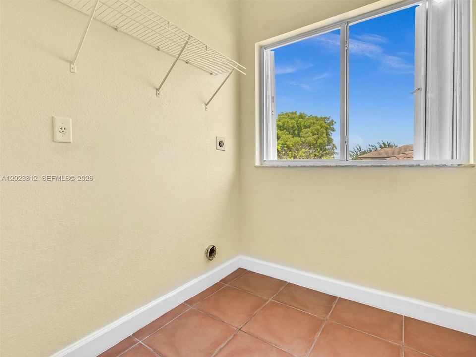 For Sale: $995,000 (4 beds, 3 baths, 3026 Square Feet)