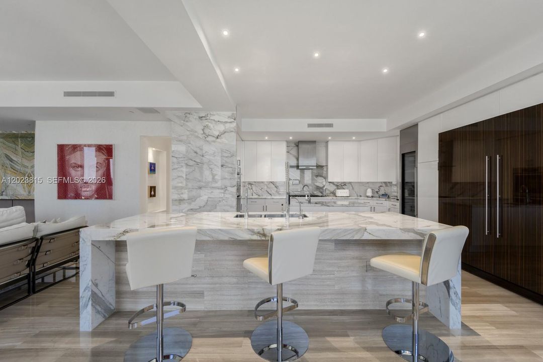 En Renta: $45,000 (3 camas, 6 baños, 4609 Pies cuadrados)