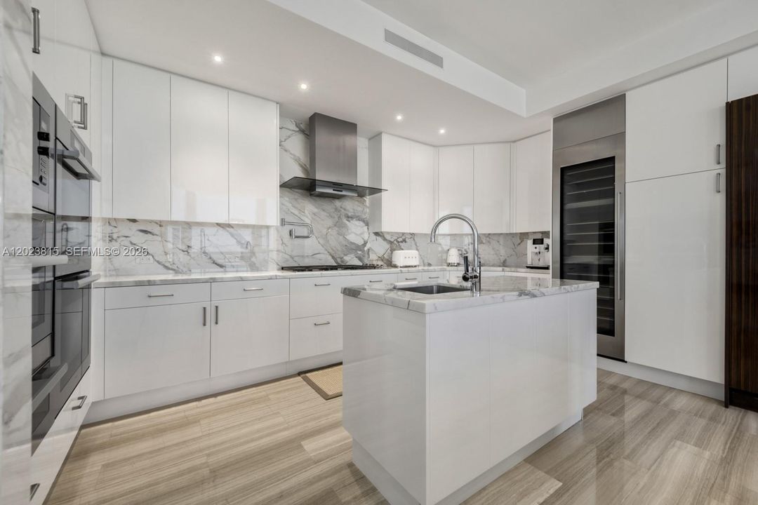 En Renta: $45,000 (3 camas, 6 baños, 4609 Pies cuadrados)