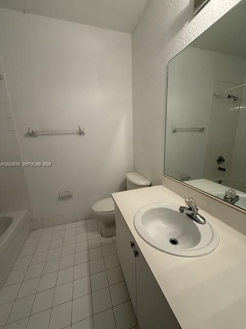 For Sale: $670,000 (4 beds, 2 baths, 1894 Square Feet)