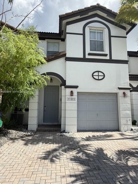 For Sale: $670,000 (4 beds, 2 baths, 1894 Square Feet)