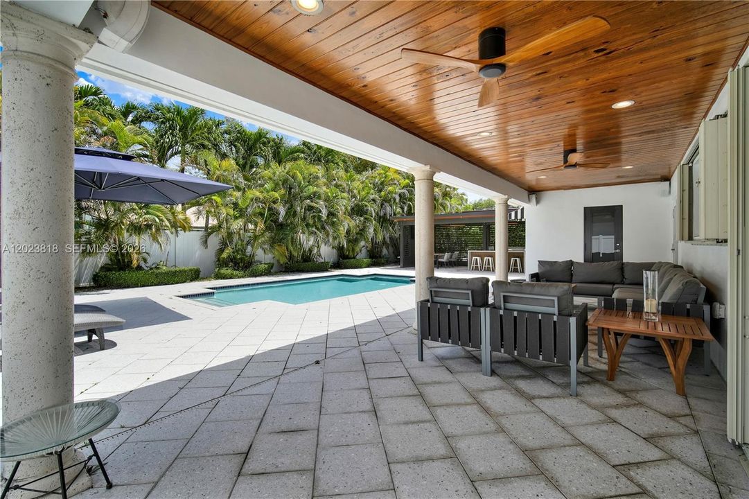 Active With Contract: $5,000 (3 beds, 3 baths, 1798 Square Feet)