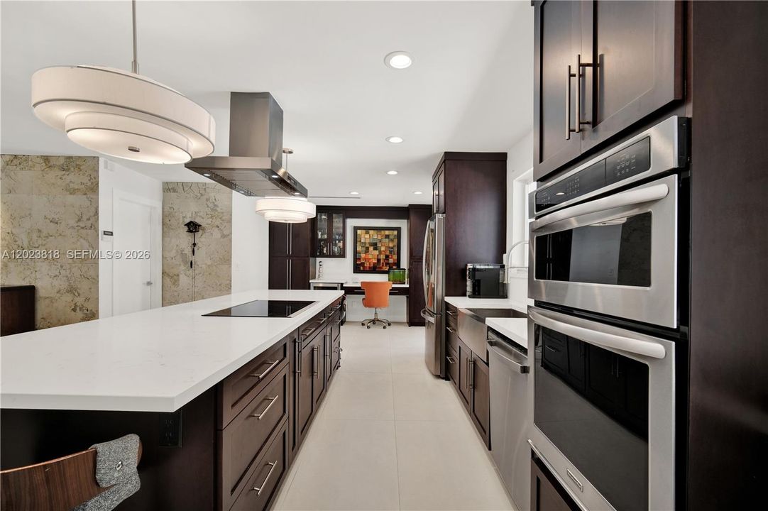 Active With Contract: $5,000 (3 beds, 3 baths, 1798 Square Feet)