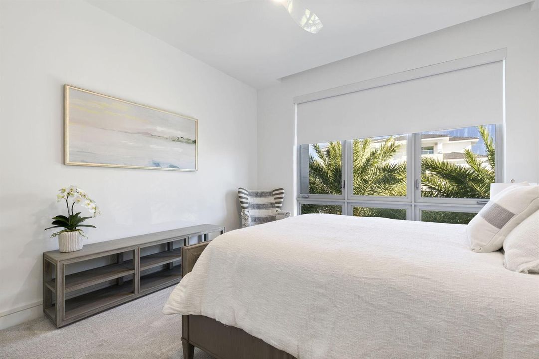 406 3RD BEDROOM 1