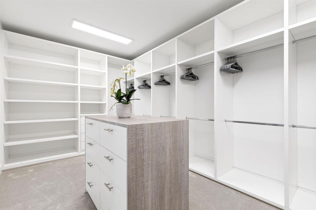 406 PRIMARY CLOSET 2