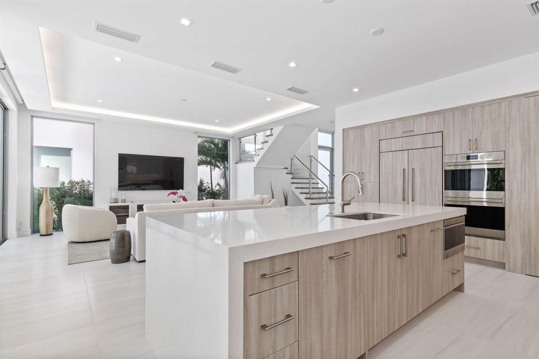 406 KITCHEN TO LIVING