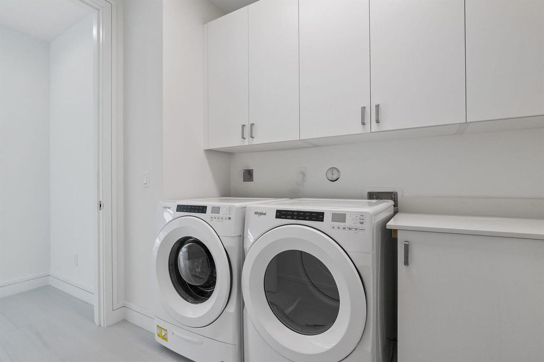 406 LAUNDRY