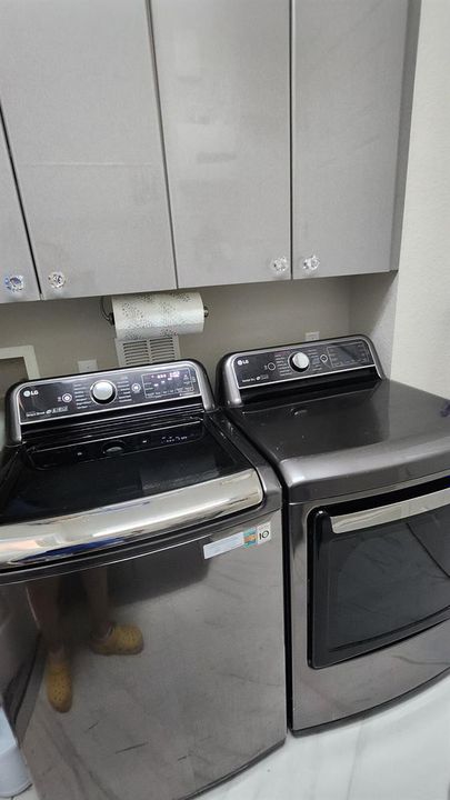 1st flr laundry