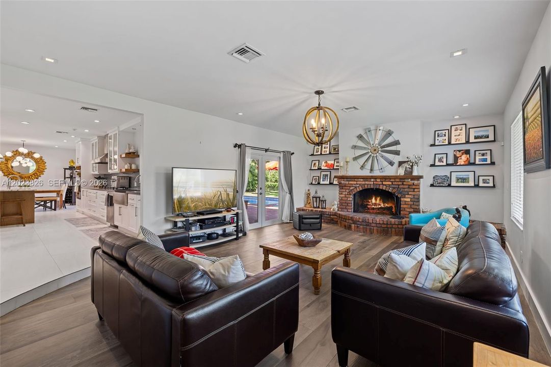 For Sale: $1,750,000 (4 beds, 3 baths, 2634 Square Feet)