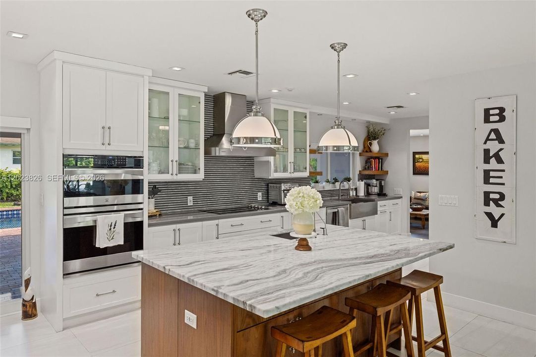 For Sale: $1,750,000 (4 beds, 3 baths, 2634 Square Feet)