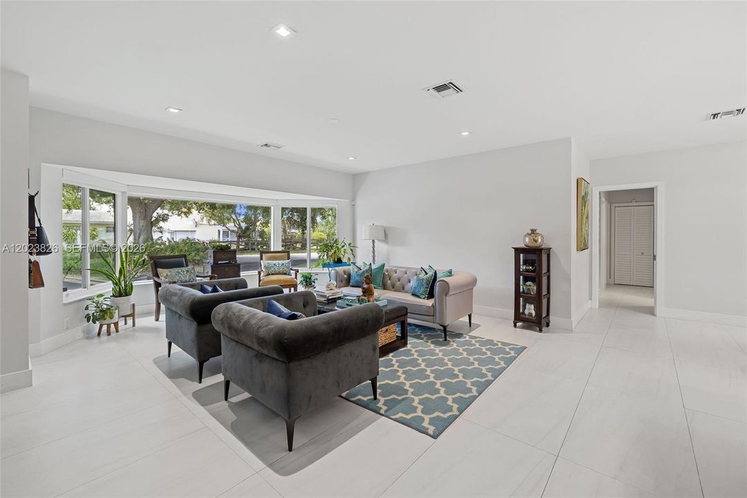 For Sale: $1,750,000 (4 beds, 3 baths, 2634 Square Feet)
