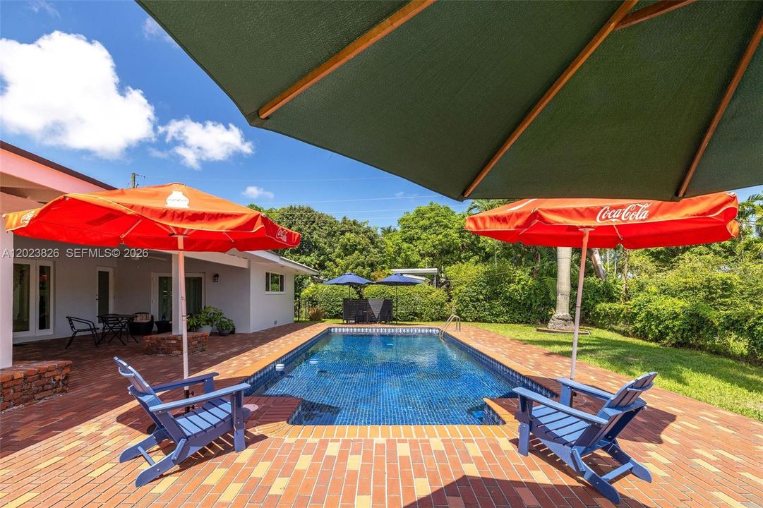 For Sale: $1,750,000 (4 beds, 3 baths, 2634 Square Feet)
