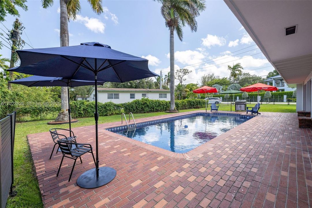 For Sale: $1,750,000 (4 beds, 3 baths, 2634 Square Feet)