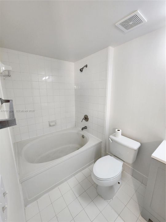 En Renta: $2,700 (3 camas, 2 baños, 1255 Pies cuadrados)