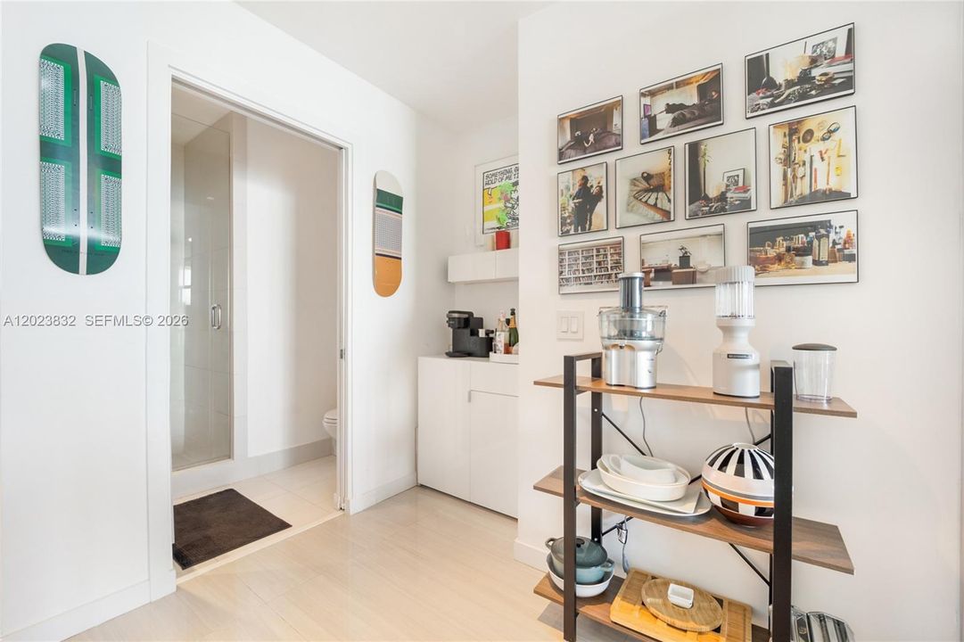 En Venta: $760,000 (1 camas, 2 baños, 940 Pies cuadrados)