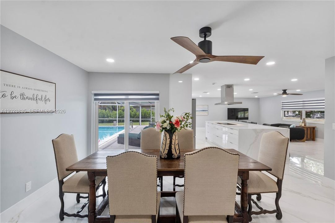 For Sale: $950,000 (4 beds, 2 baths, 1957 Square Feet)