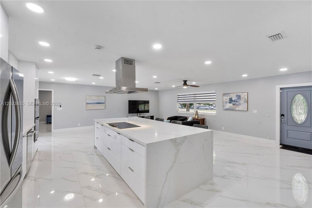 For Sale: $950,000 (4 beds, 2 baths, 1957 Square Feet)