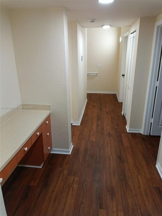 Active With Contract: $2,250 (3 beds, 2 baths, 1553 Square Feet)